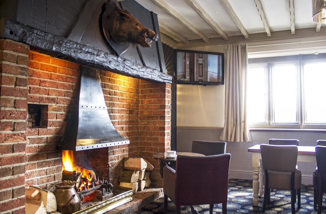The Boars Head Hotel Sudbury  المظهر الخارجي الصورة
